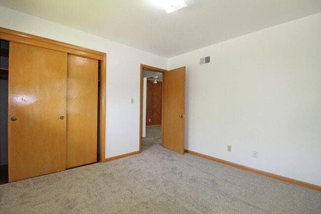 Building Photo - 3832 Wyoming Way