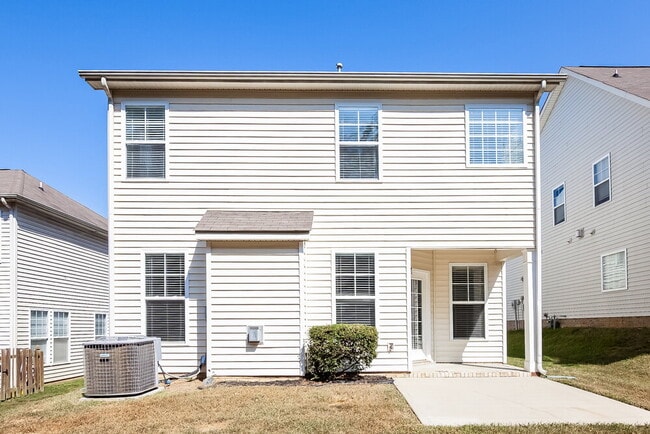 Building Photo - 13944 Mallard Lake Rd