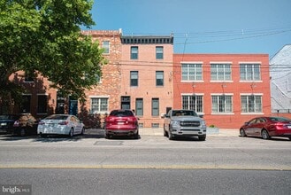 Building Photo - 2353 E York St