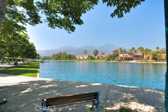 Building Photo - 205 Montana Del Lago Dr