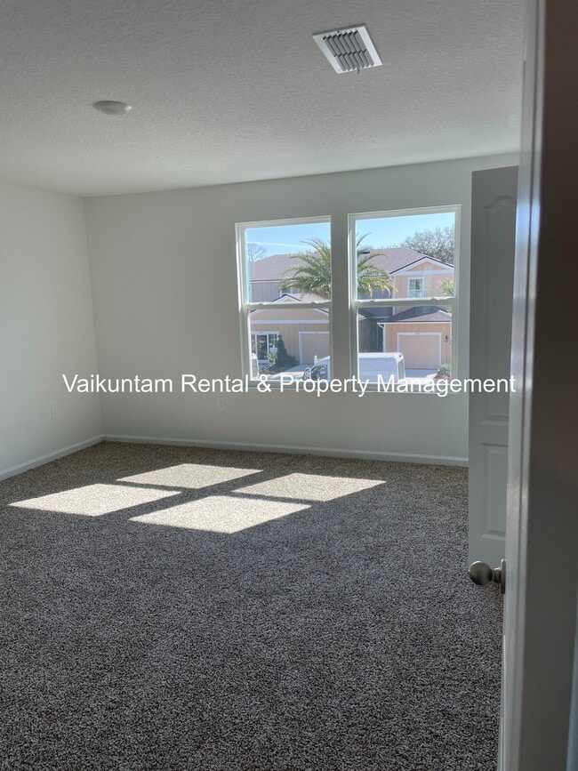 Building Photo - 9312 Kiskadee Ct