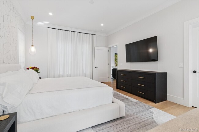 Building Photo - 4 Margareta Ct