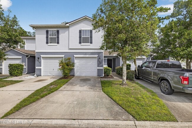 Building Photo - 834 Black Cherry Dr S