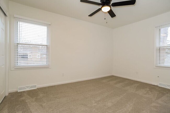 Building Photo - 13212 Ashland Ave