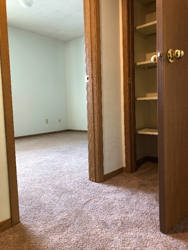 Building Photo - 2620 Westwinds Dr