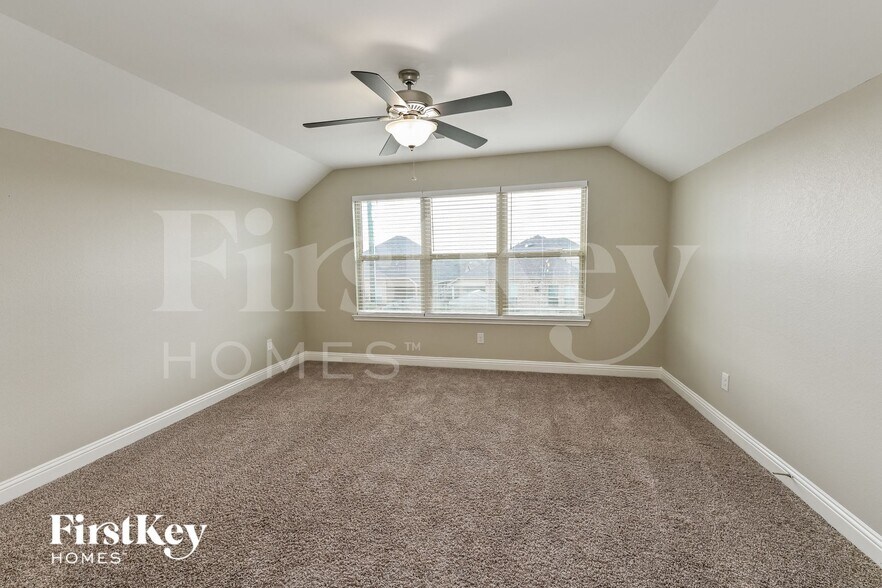 Building Photo - 31086 Timber Bend Ln