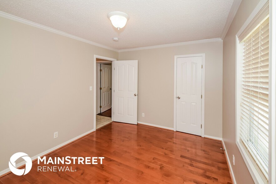 Building Photo - 445 Wooden Trace Cir