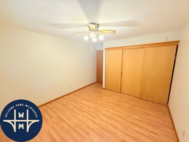 Building Photo - 5700 W Wahner Ave