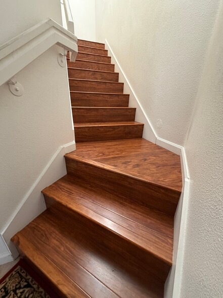 Building Photo - 2229 Lenox Pl