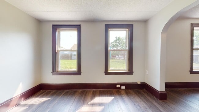 Building Photo - Cudell Area - 4 Bedroom Single Family Home