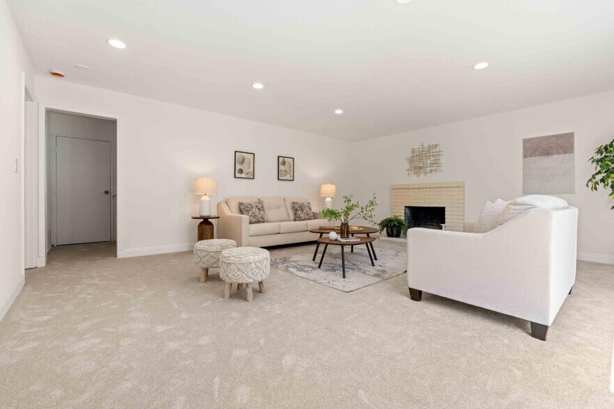 Building Photo - 1677 Calabazas Blvd