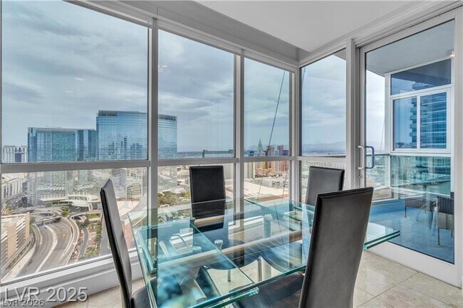 Building Photo - 4525 Dean Martin Dr