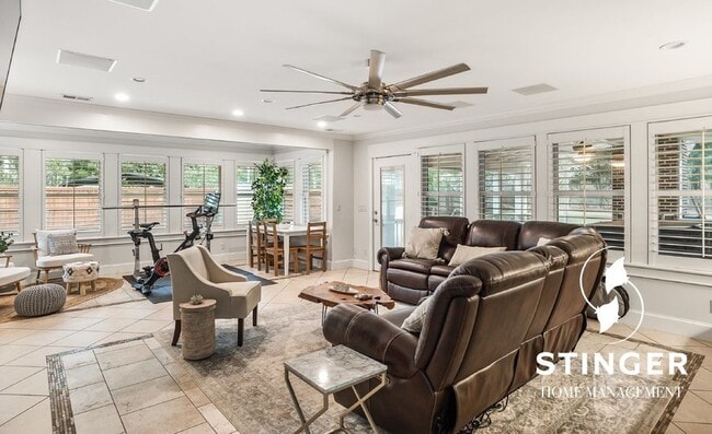 Building Photo - 150 Brickyard Point Rd S