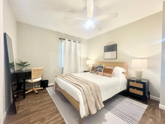 Building Photo - 1002 Julia Ave