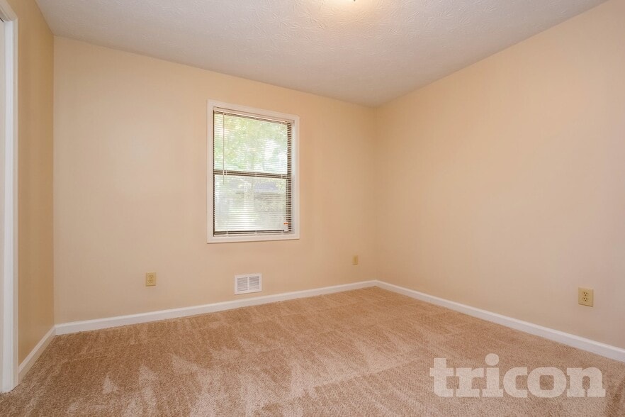 Building Photo - 4251 Cary Dr SW