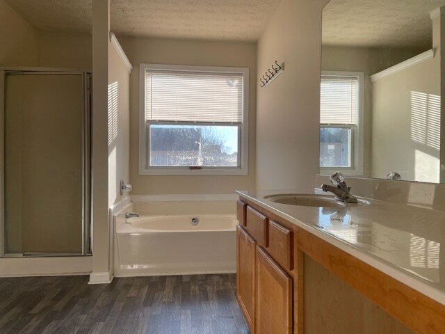 Building Photo - 259 Hardy Lillies Dr