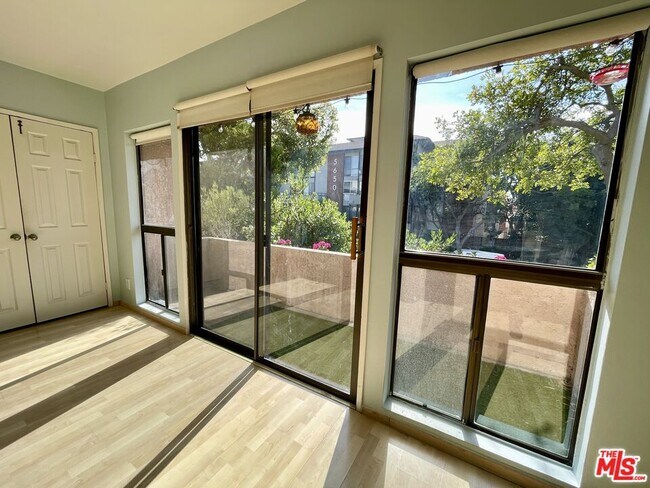 Building Photo - 5651 Windsor Way