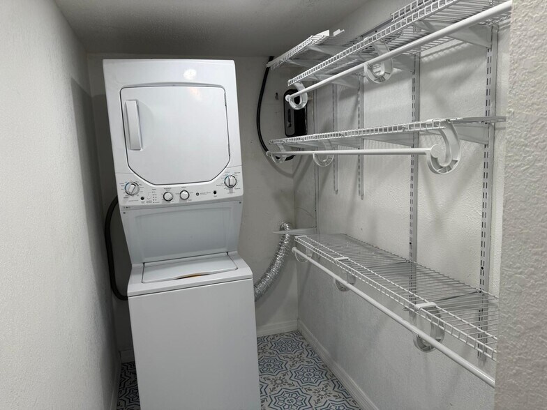 Building Photo - 13115 3rd St E