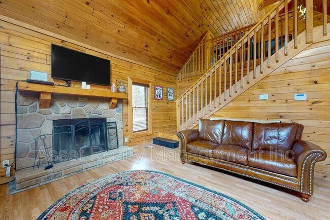 Building Photo - 2632 Camden Way