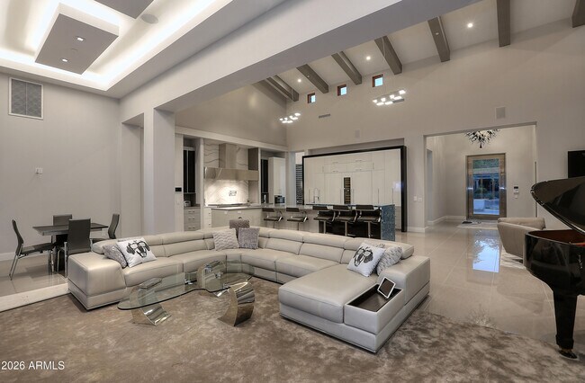 Building Photo - 9979 E Toms Thumb