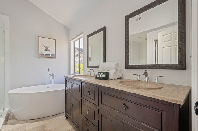Building Photo - 27813 Firebrand Dr