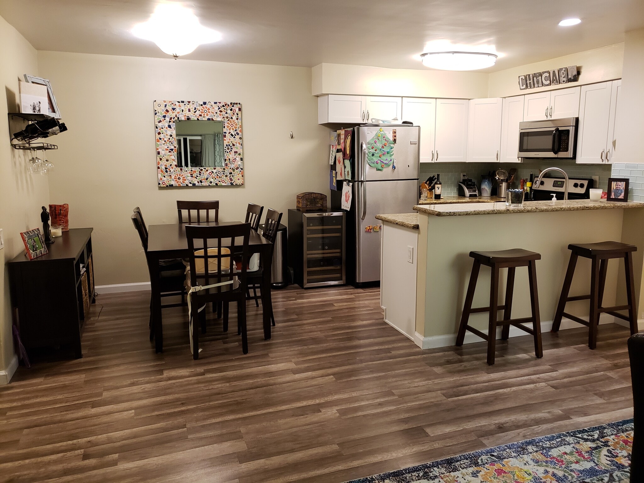 Dining area adjacent to kitchen - 1775 Diamond St