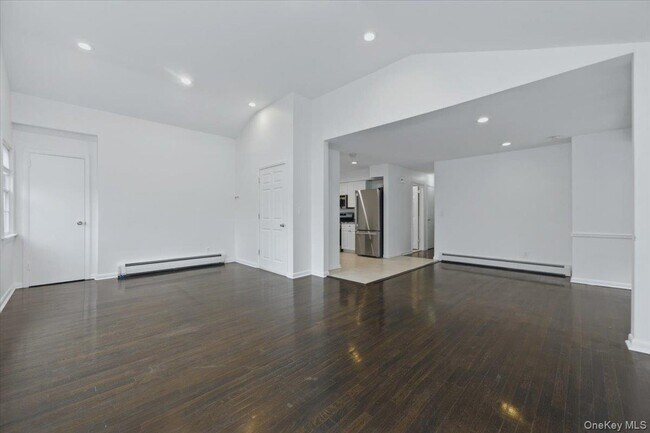 Building Photo - 98 Nassau Rd