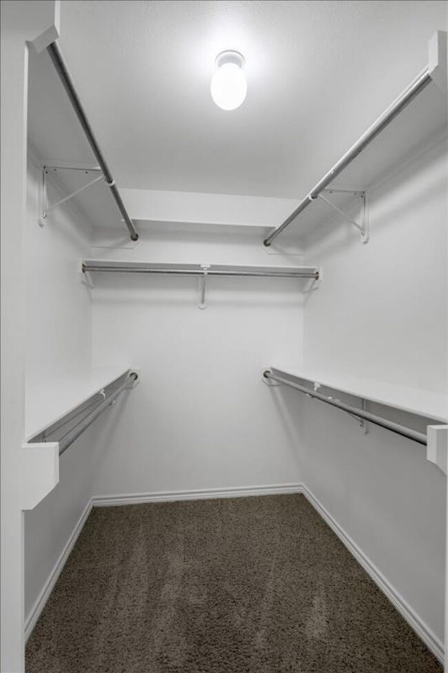 Building Photo - Stonebridge Villas #4052