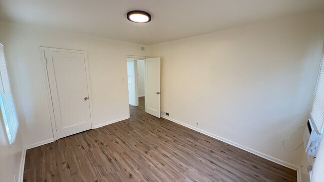 Building Photo - 1918 S 900 E