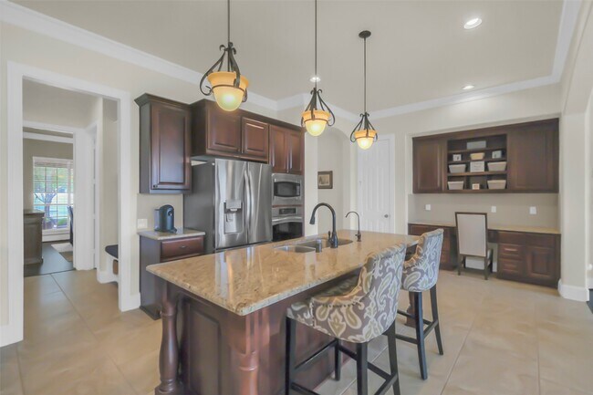 Building Photo - 2810 Red Maple Dr