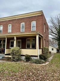 Building Photo - 335 N Bradford St