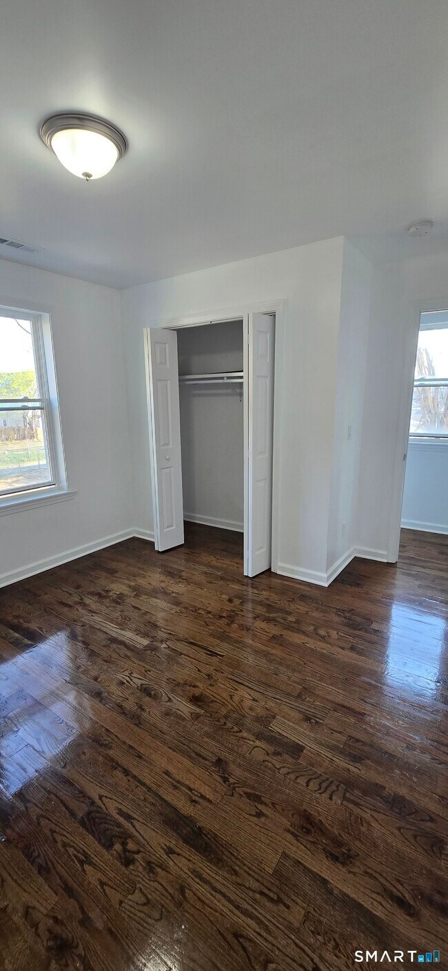 Building Photo - 99 Johnson St