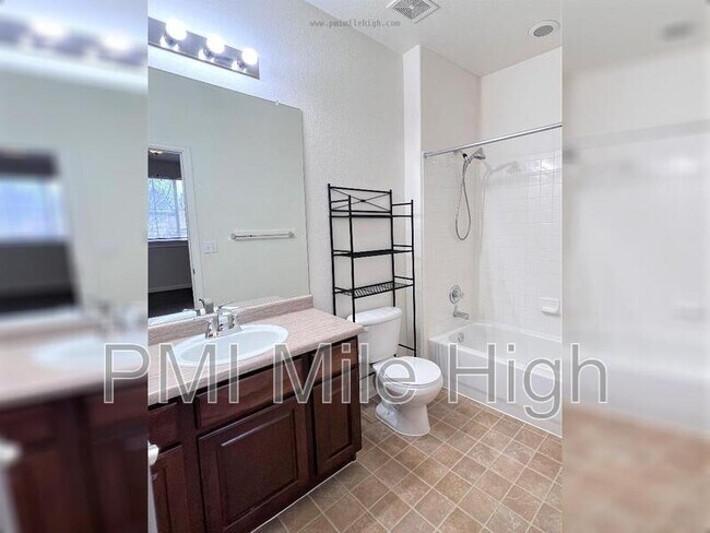 Building Photo - 11250 Osage Cir
