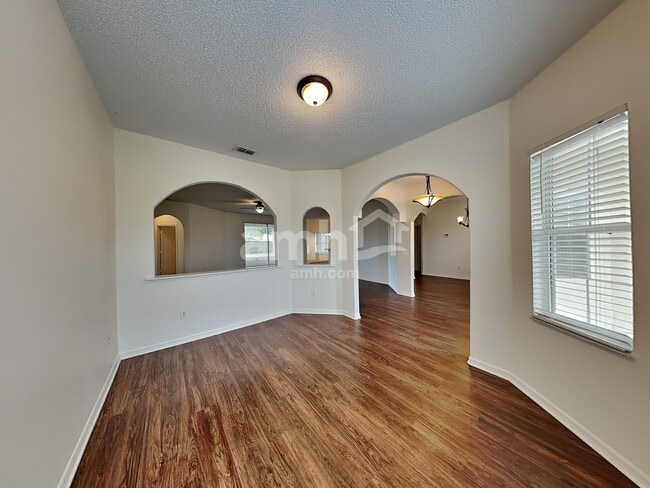 Building Photo - 3533 SW Viceroy St