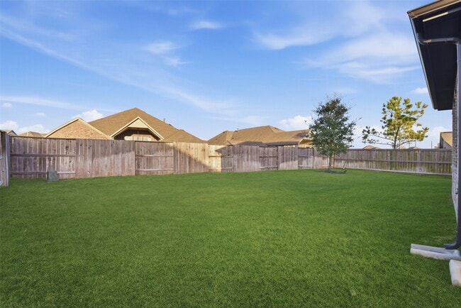 Building Photo - 9515 Willard Dr