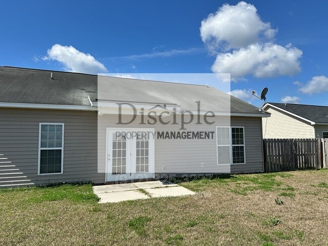 Building Photo - 20 Wesleyan Dr