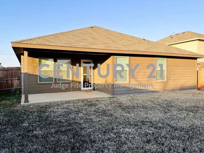 Building Photo - Well Maintained 3/2/2 in Crowley For Rent!