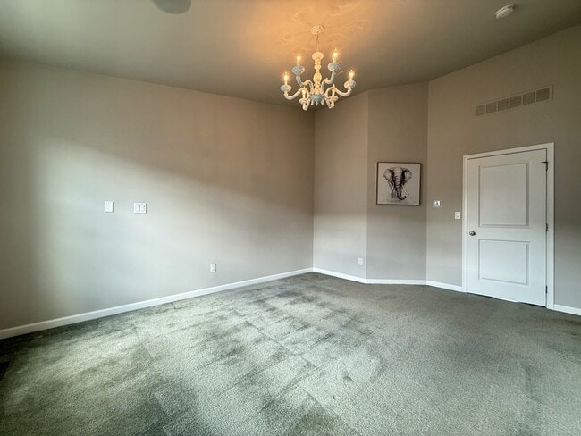 Building Photo - 2731 S Spurway Dr