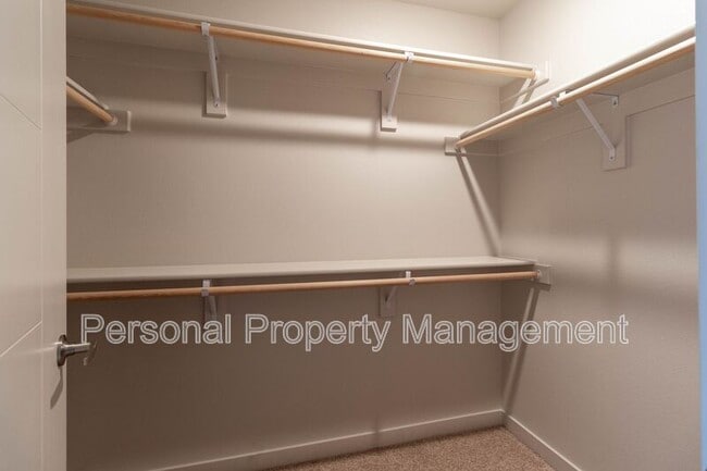 Building Photo - 4313 NE 87th St