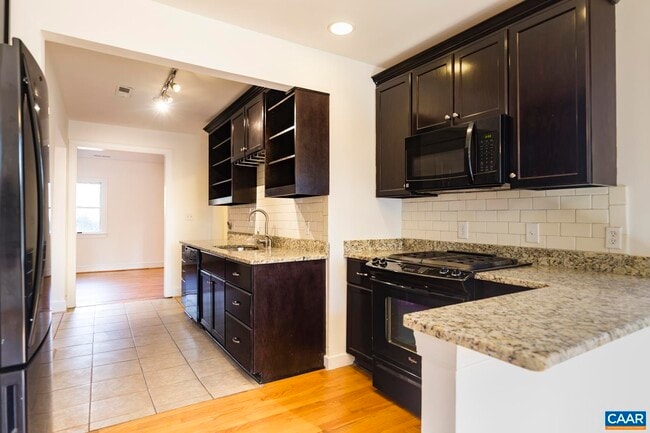 Building Photo - 1718 Rugby Ave