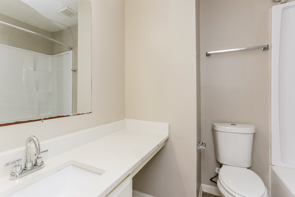 Building Photo - 3824 Skidmore Dr