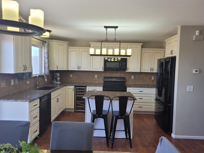 Building Photo - 7588 Greenough Rd