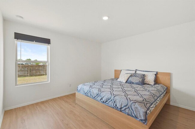 Building Photo - 736 Delany Cv Ct