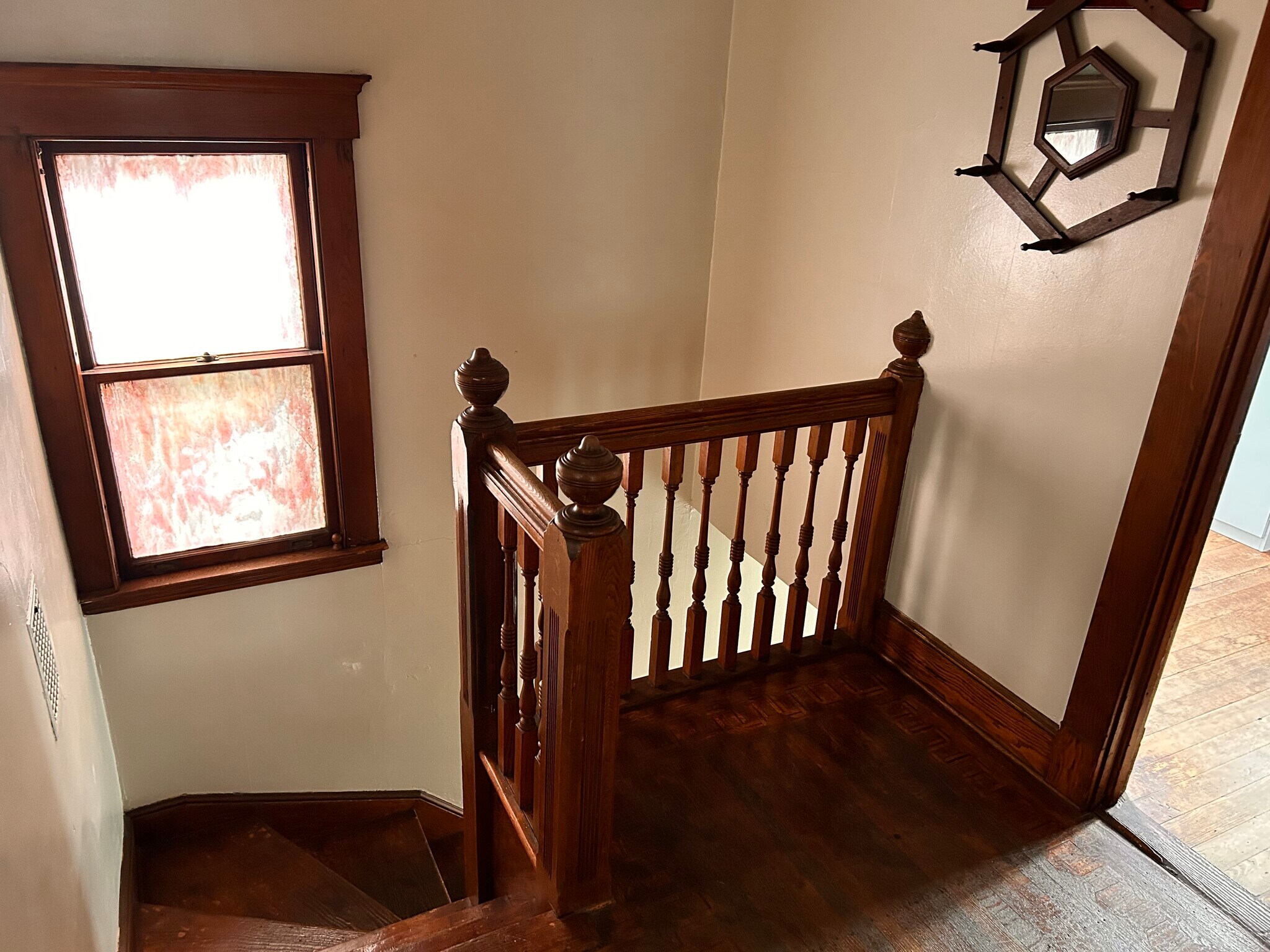 Stair landing - 146 Foster St