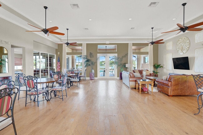 Building Photo - 2005 Foxtail View Ct