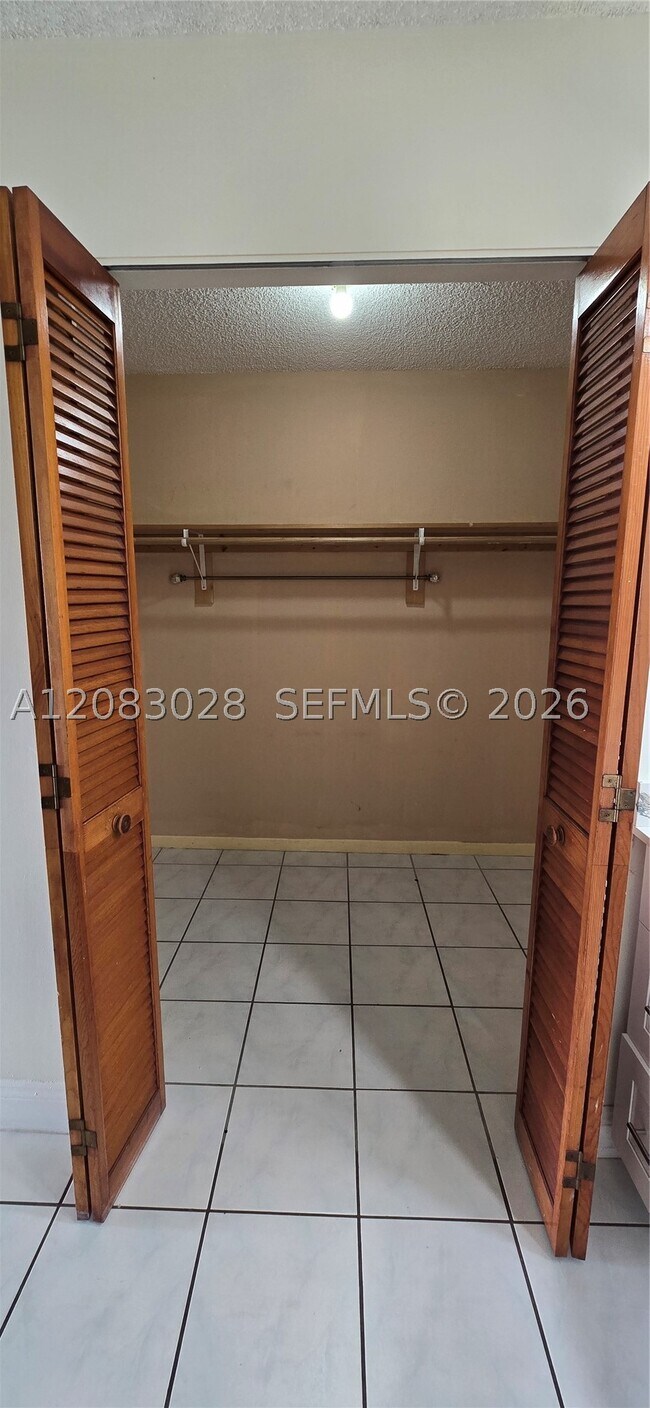Building Photo - 8933 SW 123rd Ct
