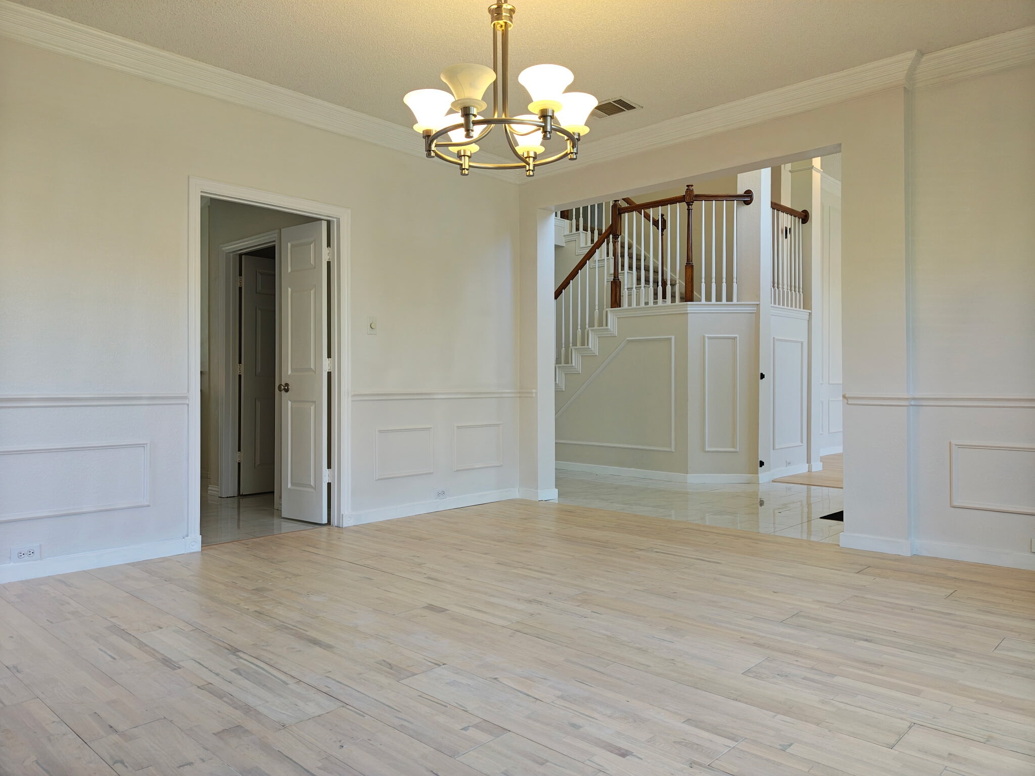 Building Photo - 2608 Beechcraft St