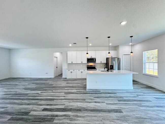 Building Photo - 455 Marion Oaks Dr