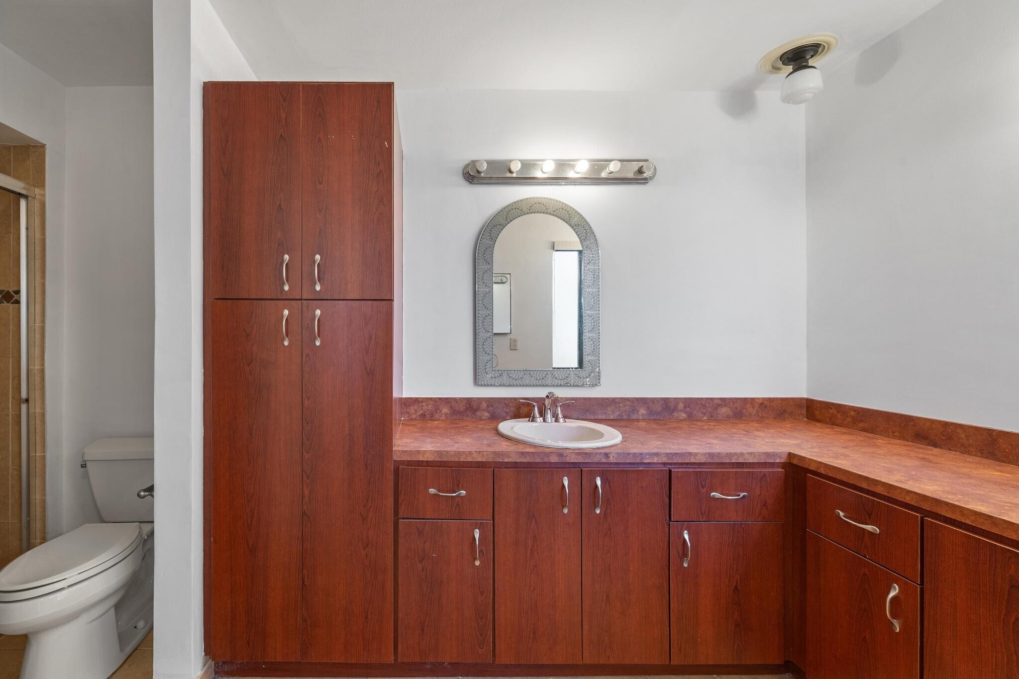 Building Photo - 2925 Azalea Dr