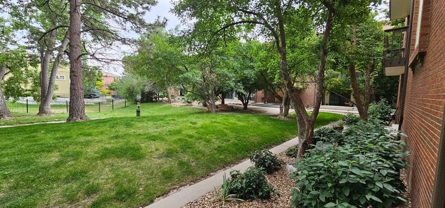 Building Photo - 13950 E Oxford Pl
